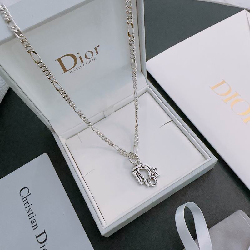 Dior Necklace 05lyr410